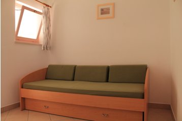 Kroatien Privát Ravni, Exterieur